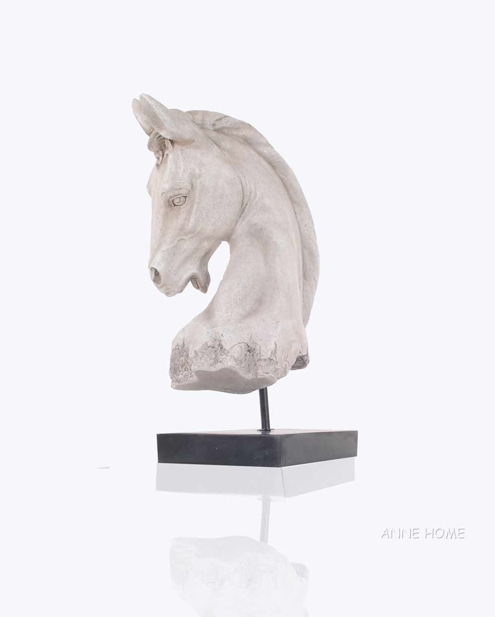 AT004 Anne Home - Horse Head Statue AL004L00.jpg