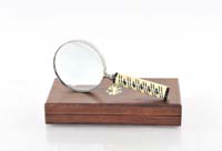 ND041 Magnifier in wood box- 4 inches 