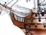 T212F1 Ultimate HMS Victory Combo: A Model Ship and Classic Hat 
